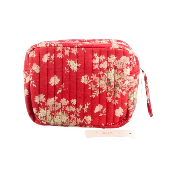 Doen Red Floral Holloway Cosmetic Quilted Pouch Bag - Picture 2 of 3